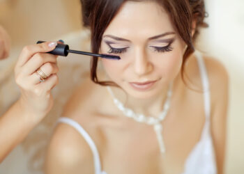 10 Wedding Makeup DIY Tips That You Must Know