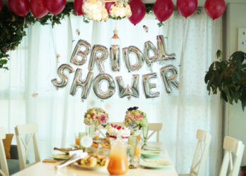 How to throw the best bridal shower
