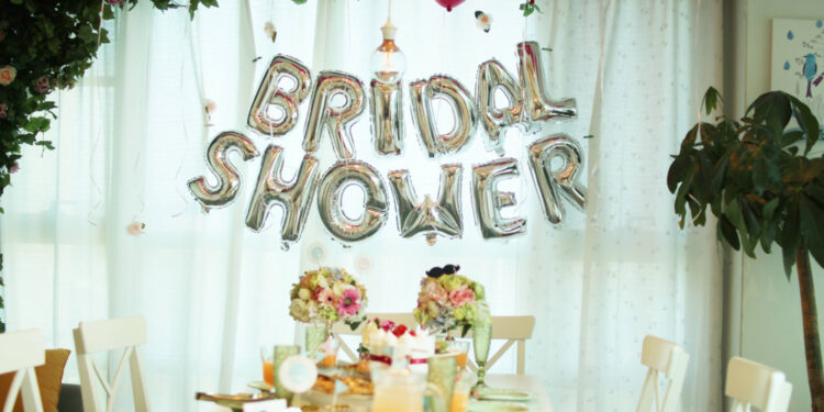 How to throw the best bridal shower