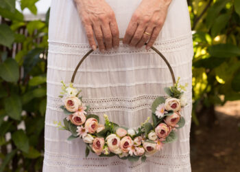 Bride has grandmas as flower girls at her wedding