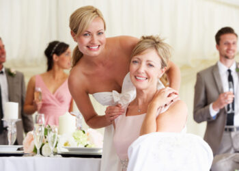 4 Tips For Mother-Of-The-Bride Accessories