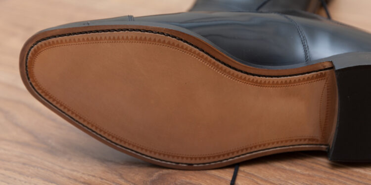 Tips to protect the soles of dress shoes