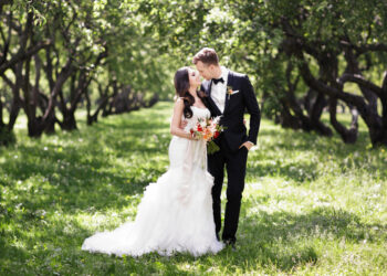 Stripping down to minimalism: 2021’s wedding trend