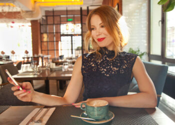 Five Easy Ways To Bring Your Outfit From Day To Night